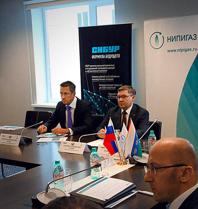 В центре промышленного проектирования В центре промышленного проектирования